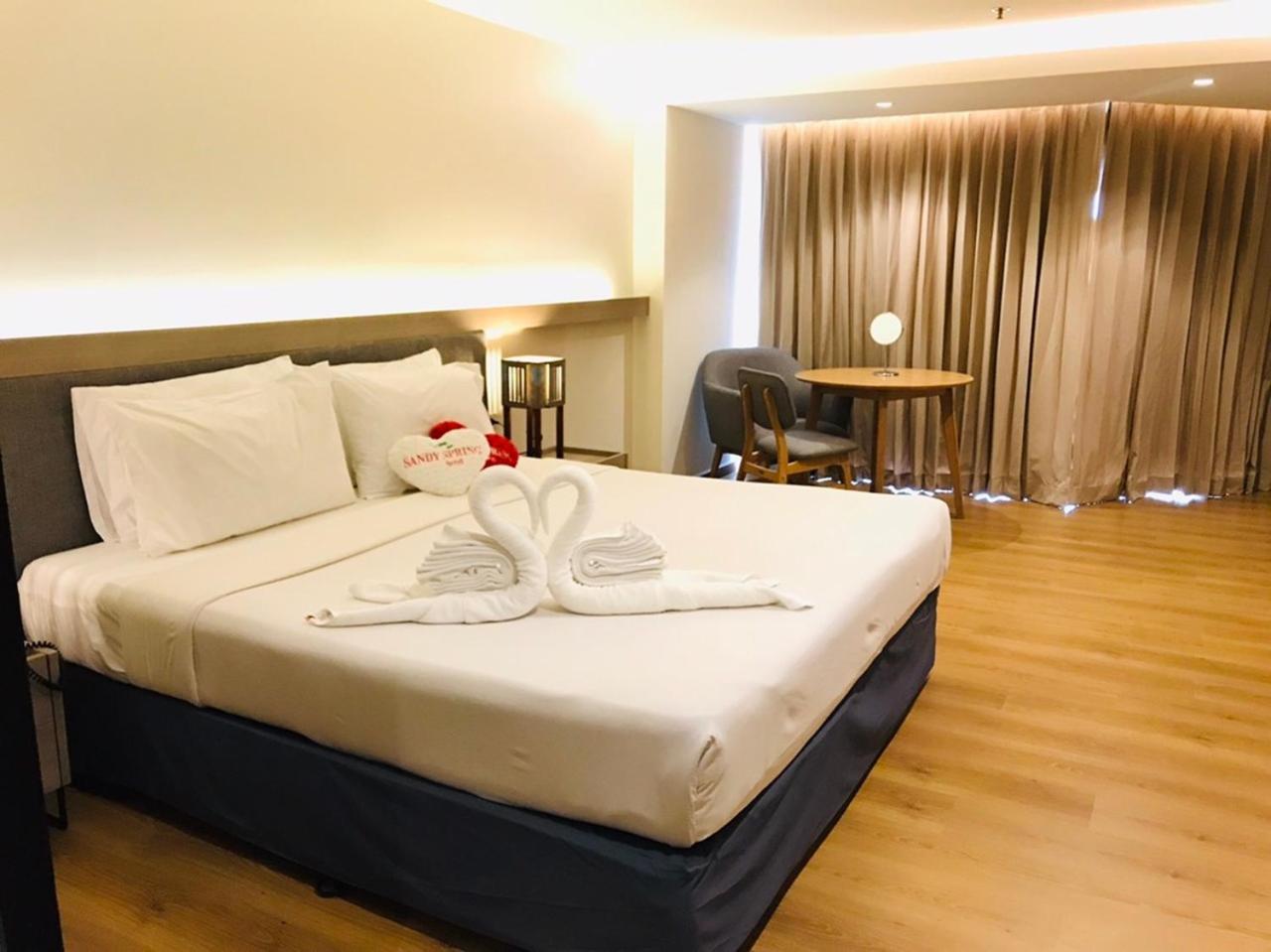 Sandy Spring Hotel Pattaja Kültér fotó